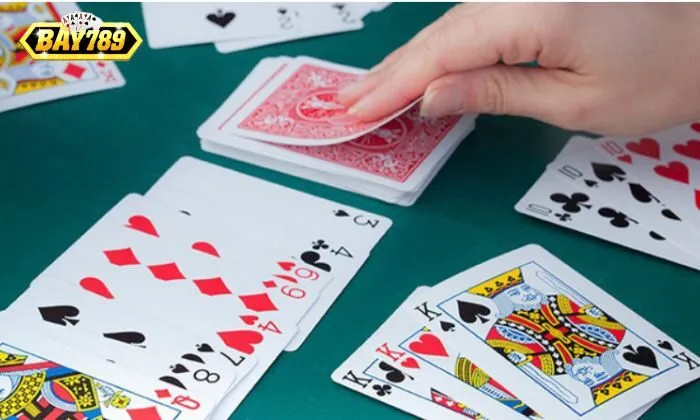 Tá Lả là gì Tá Lả hay còn được biết đến với tên gọi khác là Phỏm
